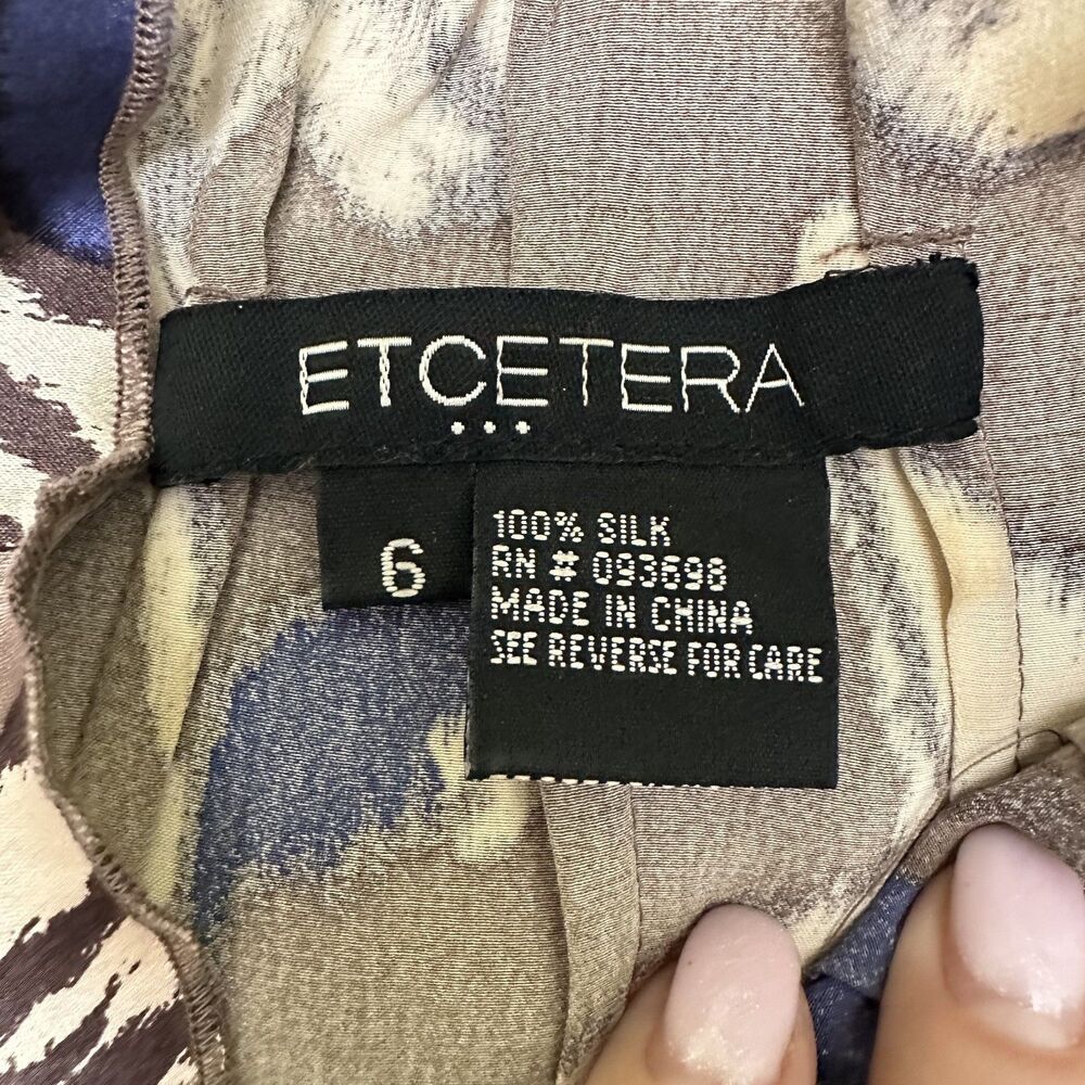 ETCETERA Women's Taupe/Blue Floral Silk Mock Neck Sleeveless Top Blouse Sz 6 - Picture 6 of 14